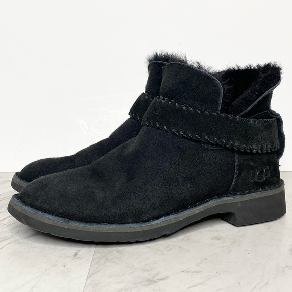 UGG McKay Black Winter Boot 6 1/2 - Picture 1 of 13